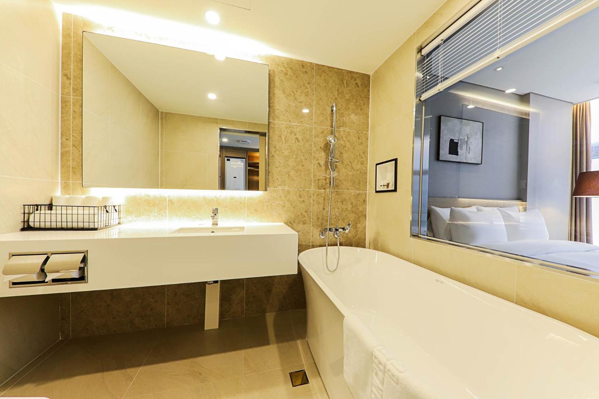 Ocean 2Heaven Hotel Busan Bagian luar foto