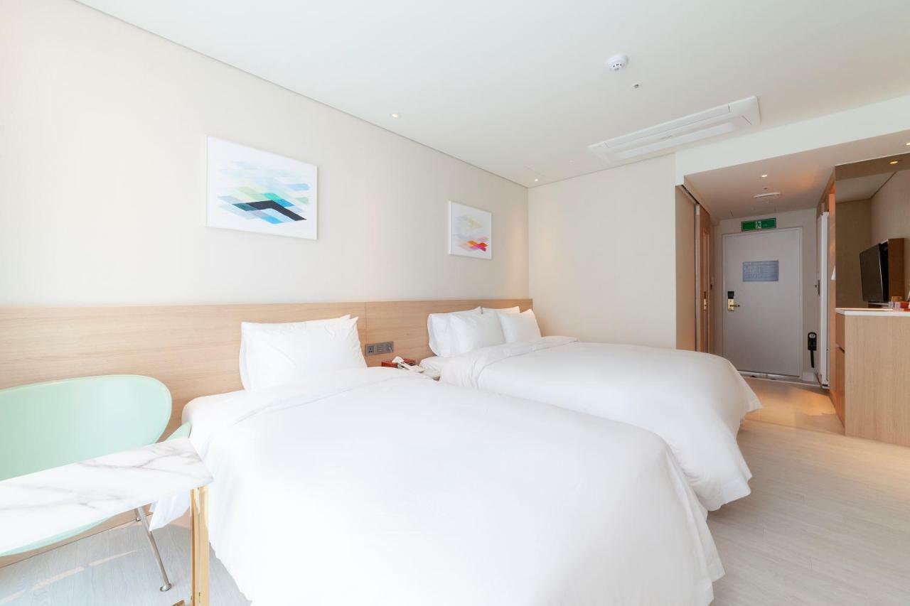Ocean 2Heaven Hotel Busan Bagian luar foto